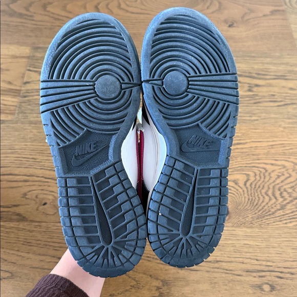 Nike Kids Dunk Low Sneakers size 5 - Picture 8 of 9